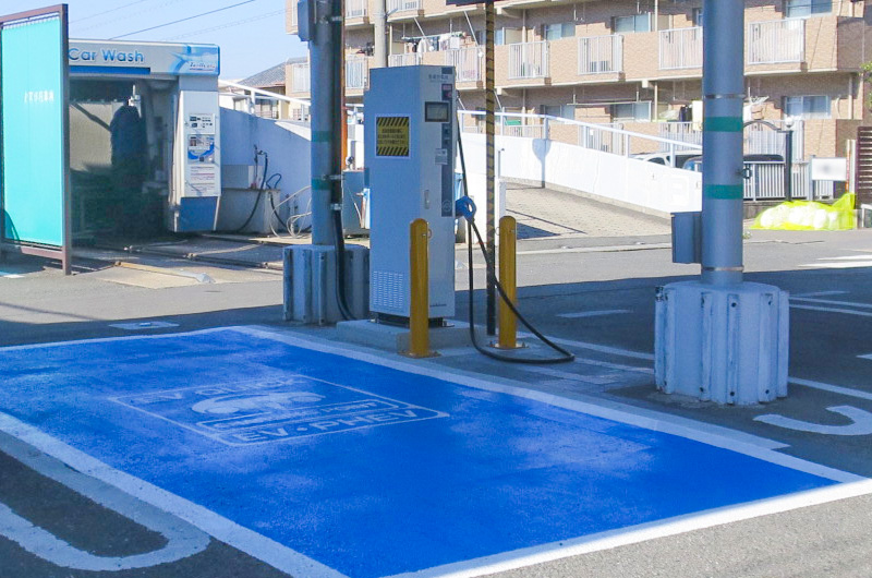 西日本三菱自動車販売株式会社グリーンロード店他実績写真01