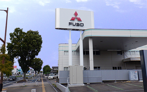 大型屋外看板（サインポール）